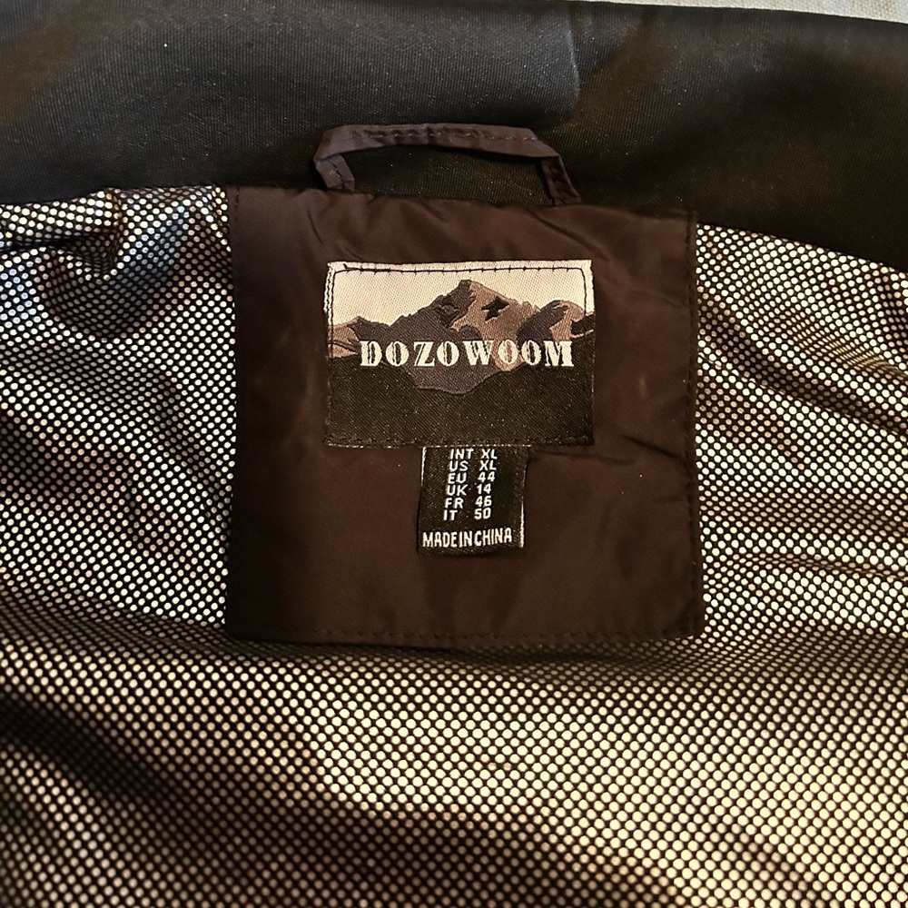 Dozowoom heated Black Vest size XL - Picture 6 of 12